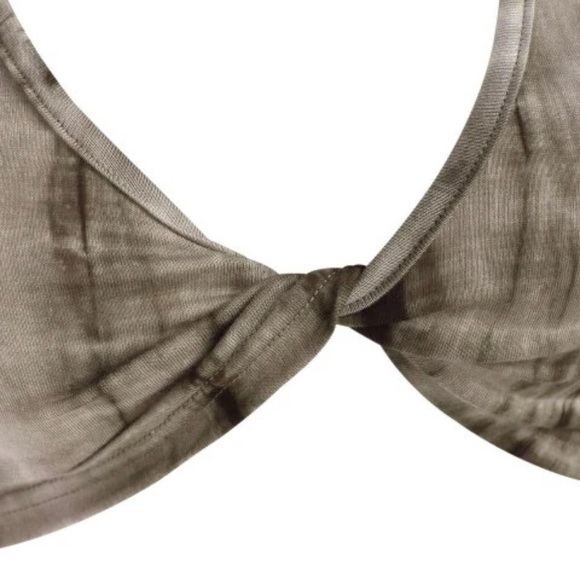 Tie Dye Twist Crop Plunge Tank Top - Picture 4 of 4